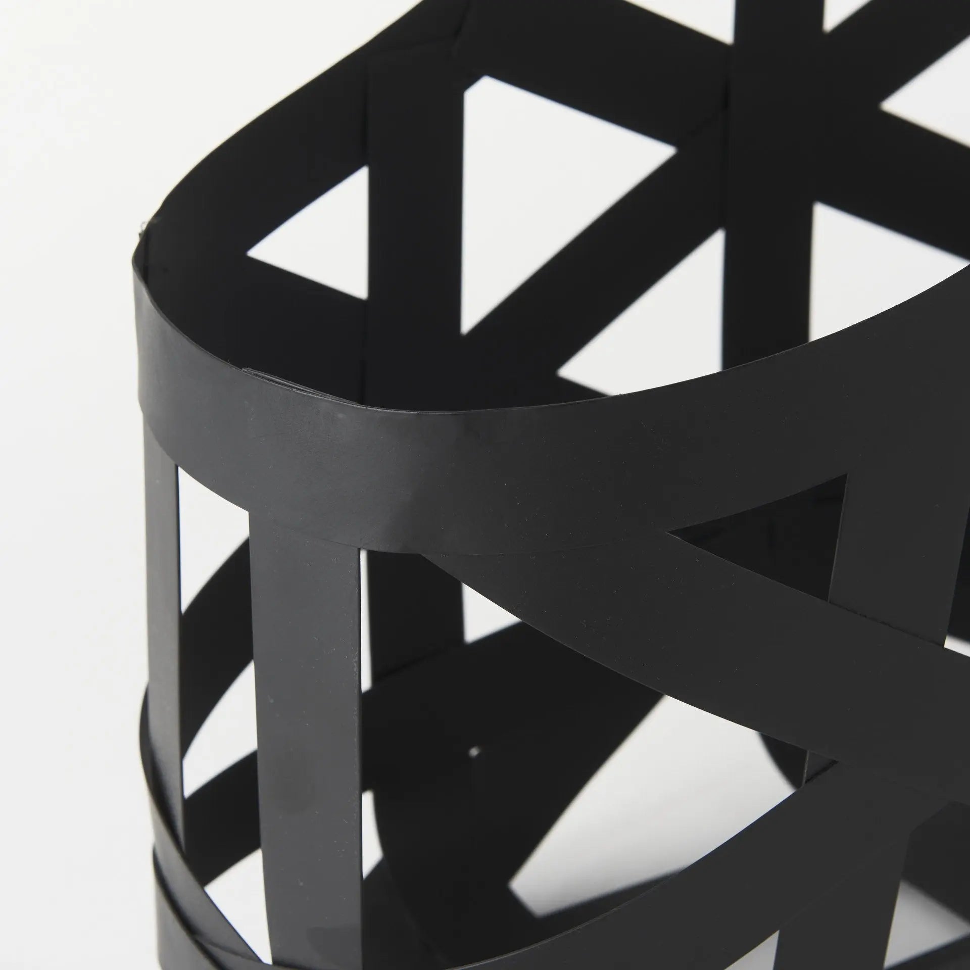 Set Of Two Black Geometric Metal Baskets Homeroots Office