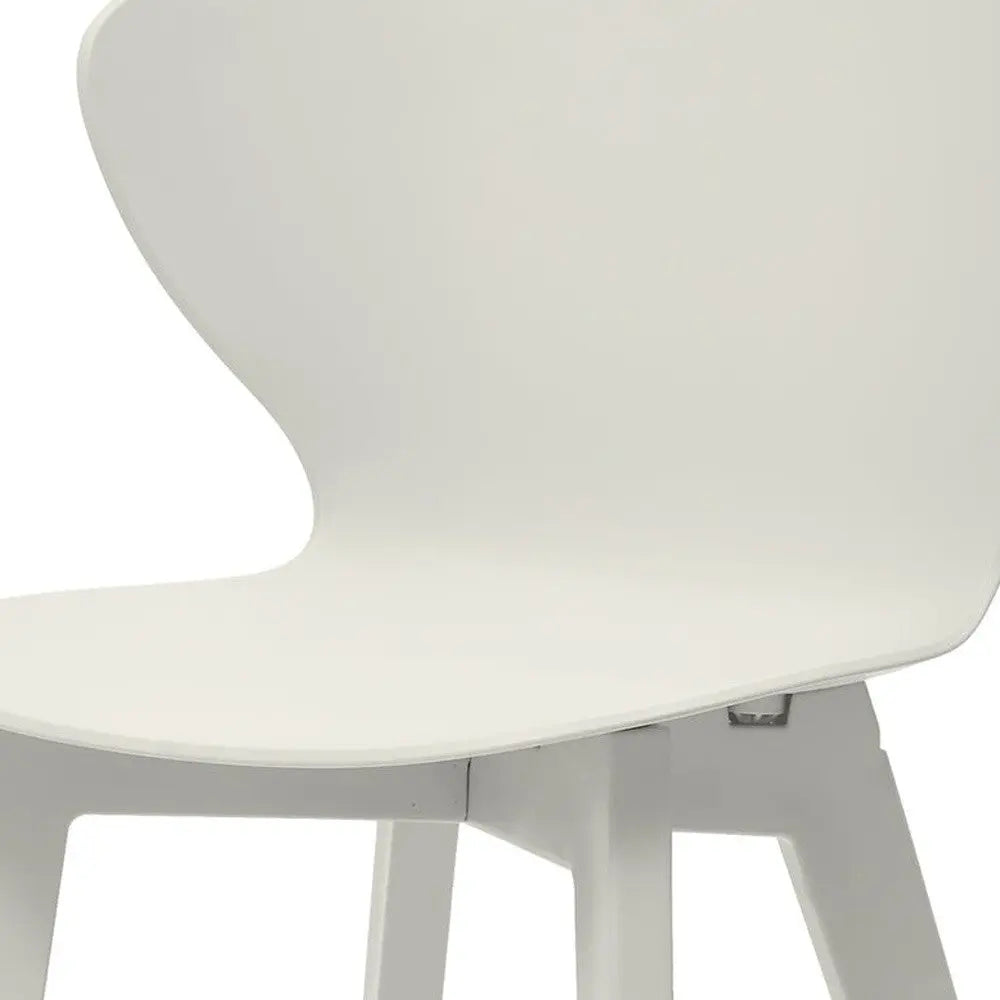 Set of Four White Heavy Duty Plastic Dining Side Chairs Homeroots Kitchen & Dining