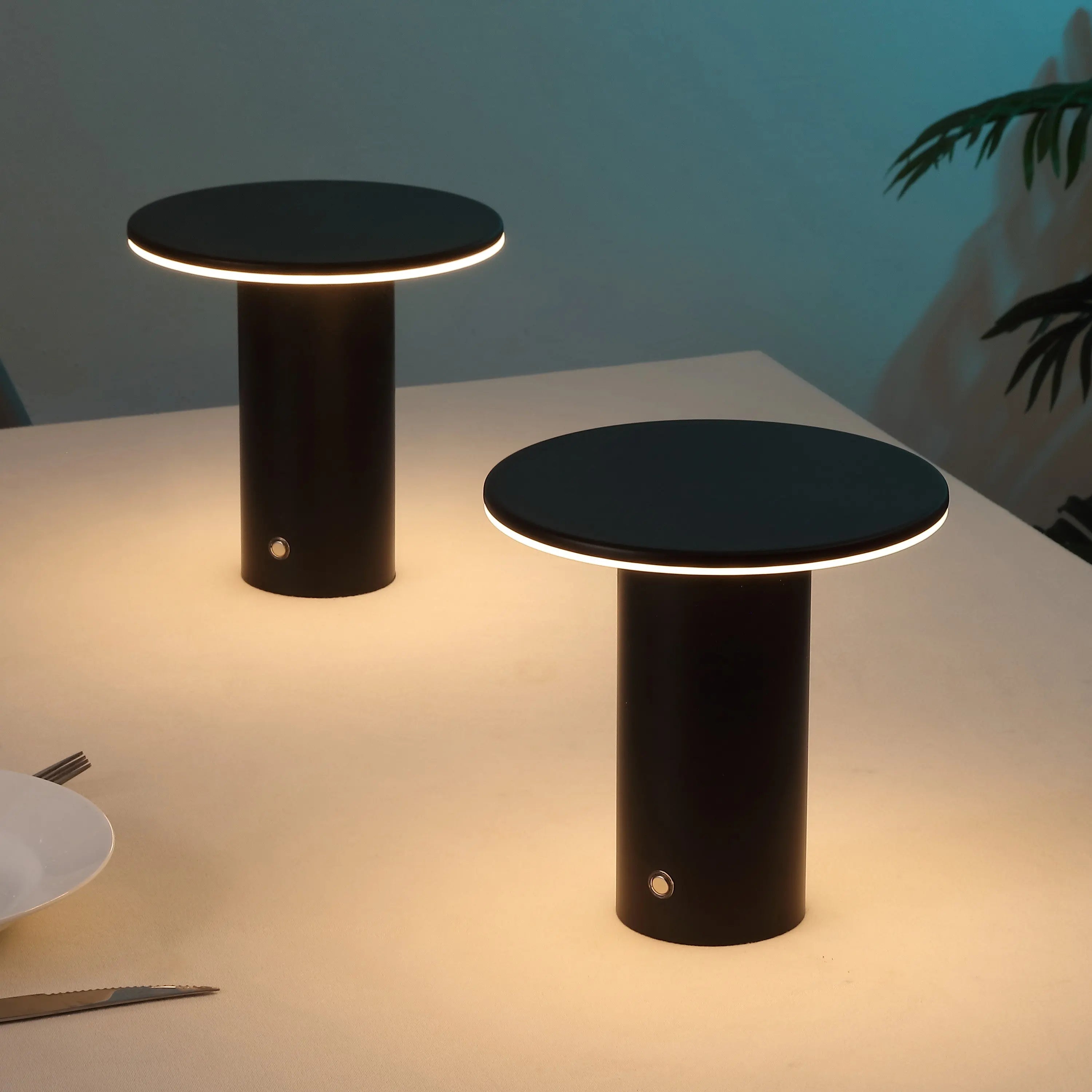 Set of Two 8" Clear USB Table Lamps LED Homeroots Lighting