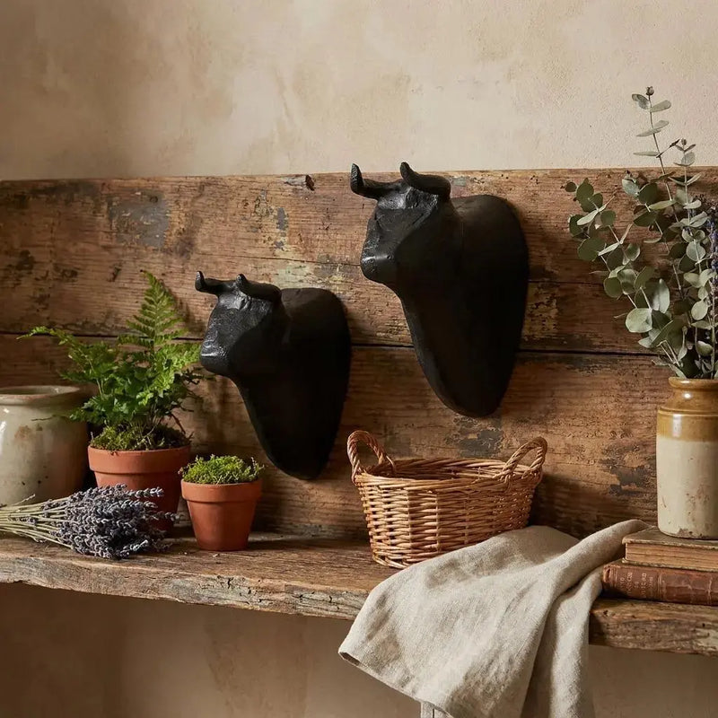 Set of Two Black Metal Bull Decorative Wall Sculpture Homeroots Home Decor