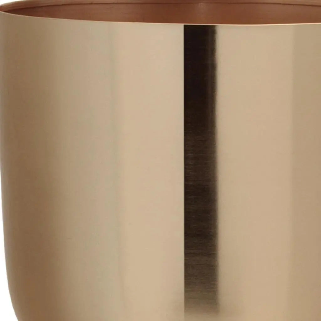 Set of Two Gold And Natural Metal And Wood 65 Ounce Round Elevated Planters Homeroots Home Decor