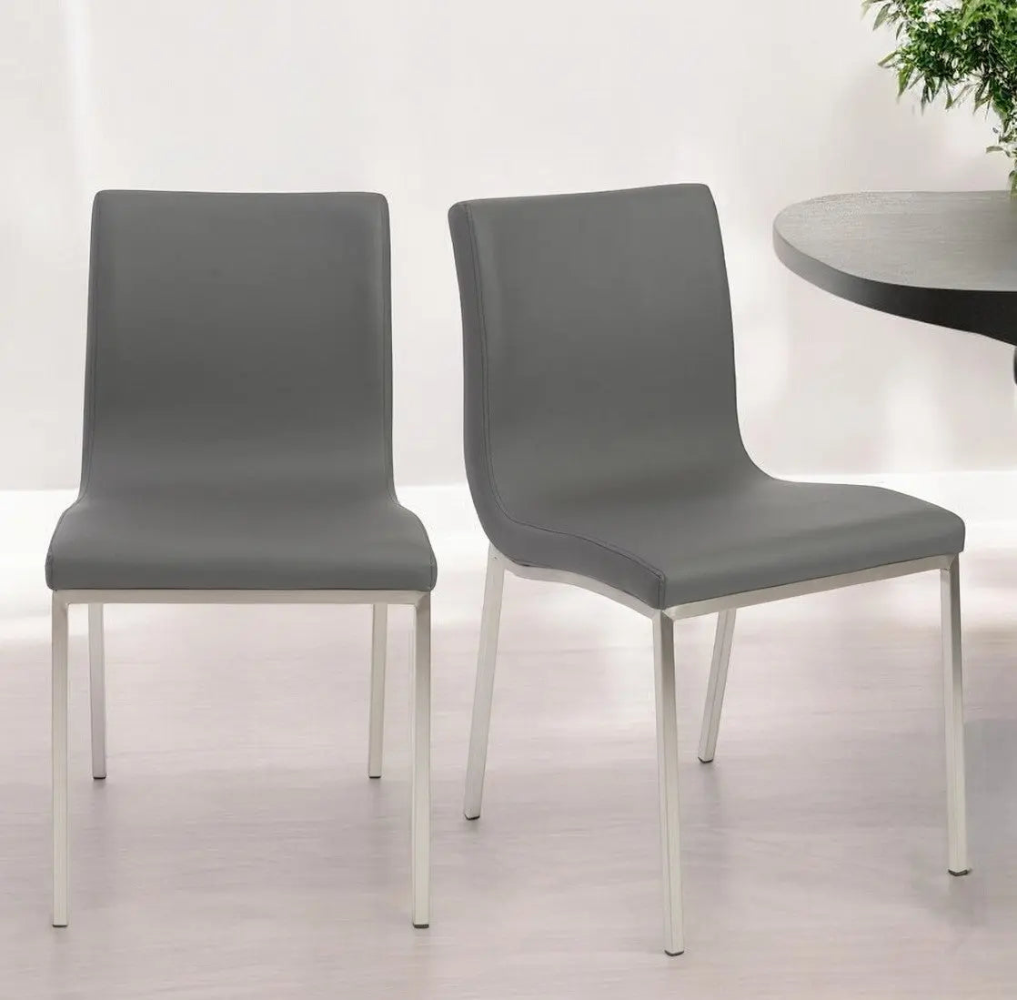 Set of Two Gray And Silver Upholstered Leather Dining Side Chairs Homeroots Kitchen & Dining