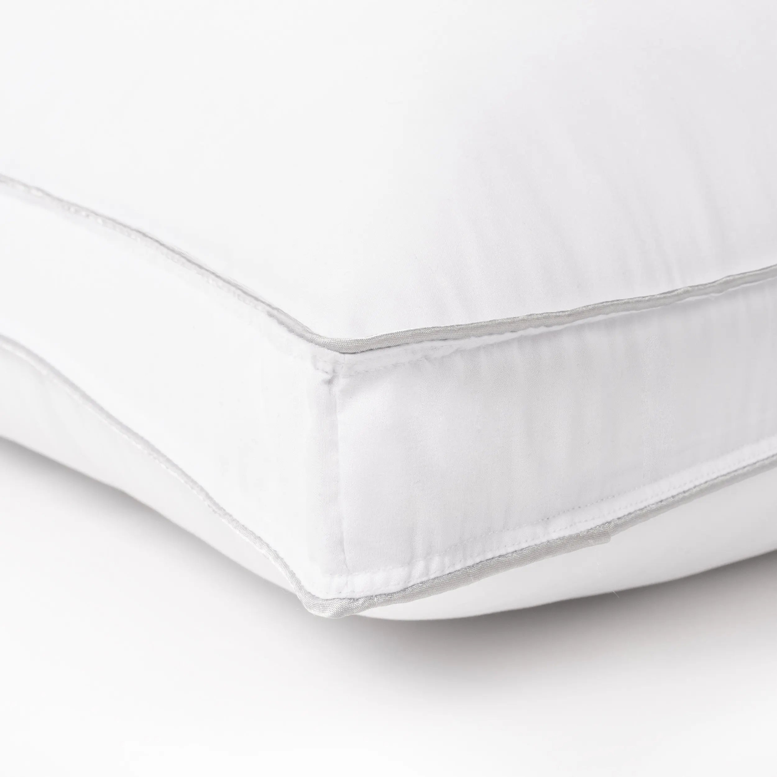 Set of Two Microfiber Down Alternative Medium Hypoallergenic Queen Size Bed Pillows Homeroots Bed & Bath
