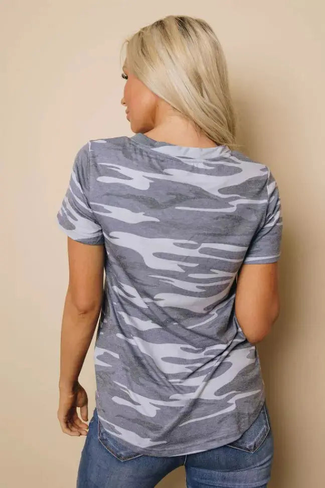 Shania Patterned Pocket Tee Stay Warm in Style