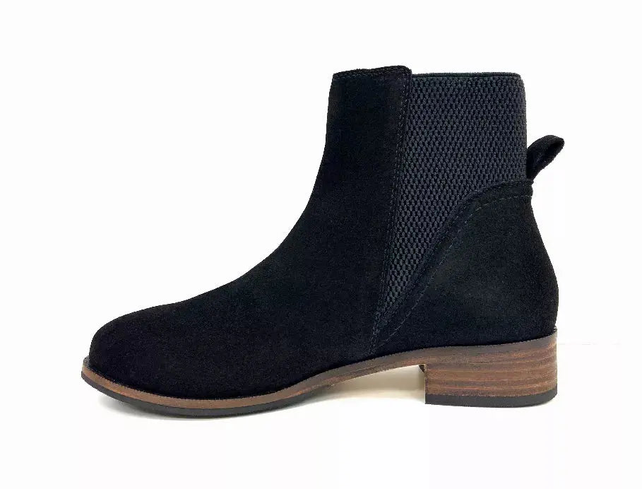 Shari Chelsea Bootie Oobash
