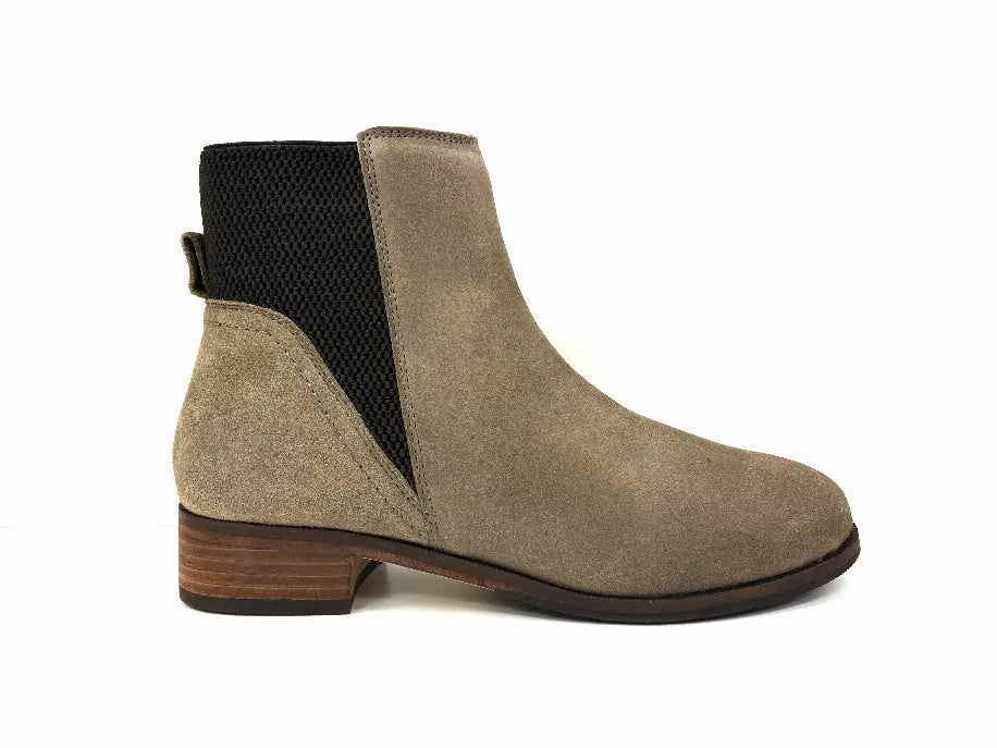 Shari Chelsea Bootie Oobash