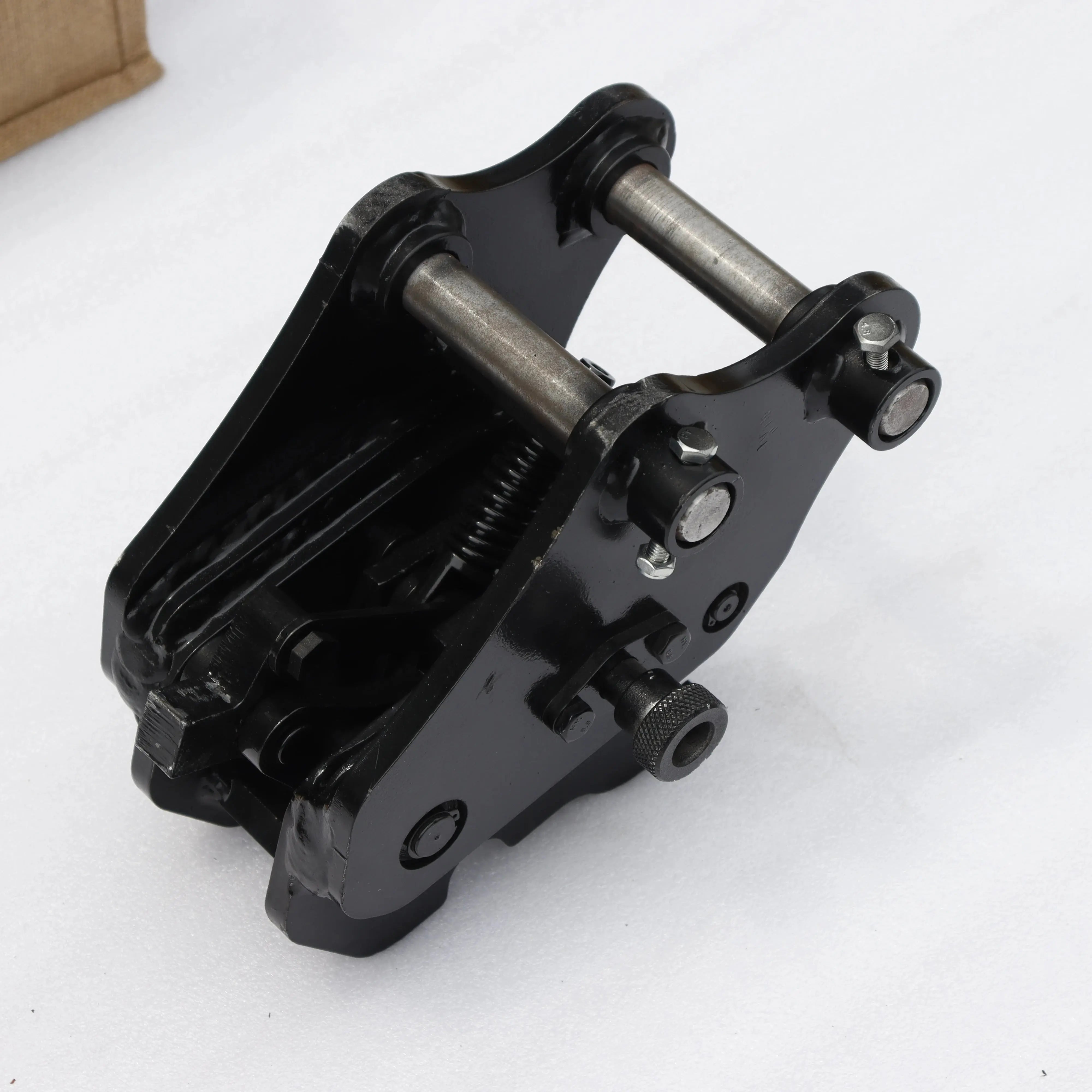 Small-Duty Quick Coupler: Reinforced Steel for  Excavator Attachments GreatEagleInc