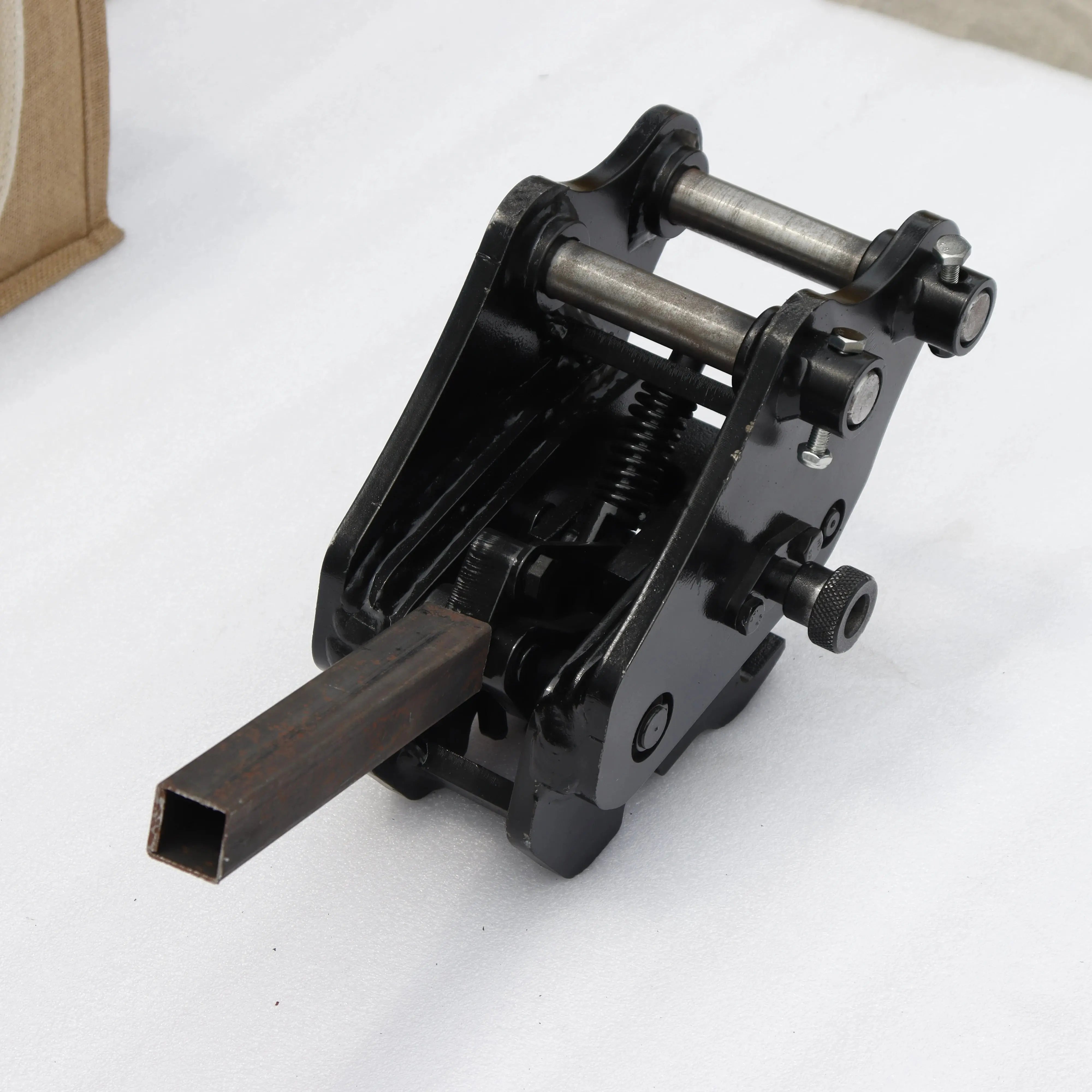 Small-Duty Quick Coupler: Reinforced Steel for  Excavator Attachments GreatEagleInc