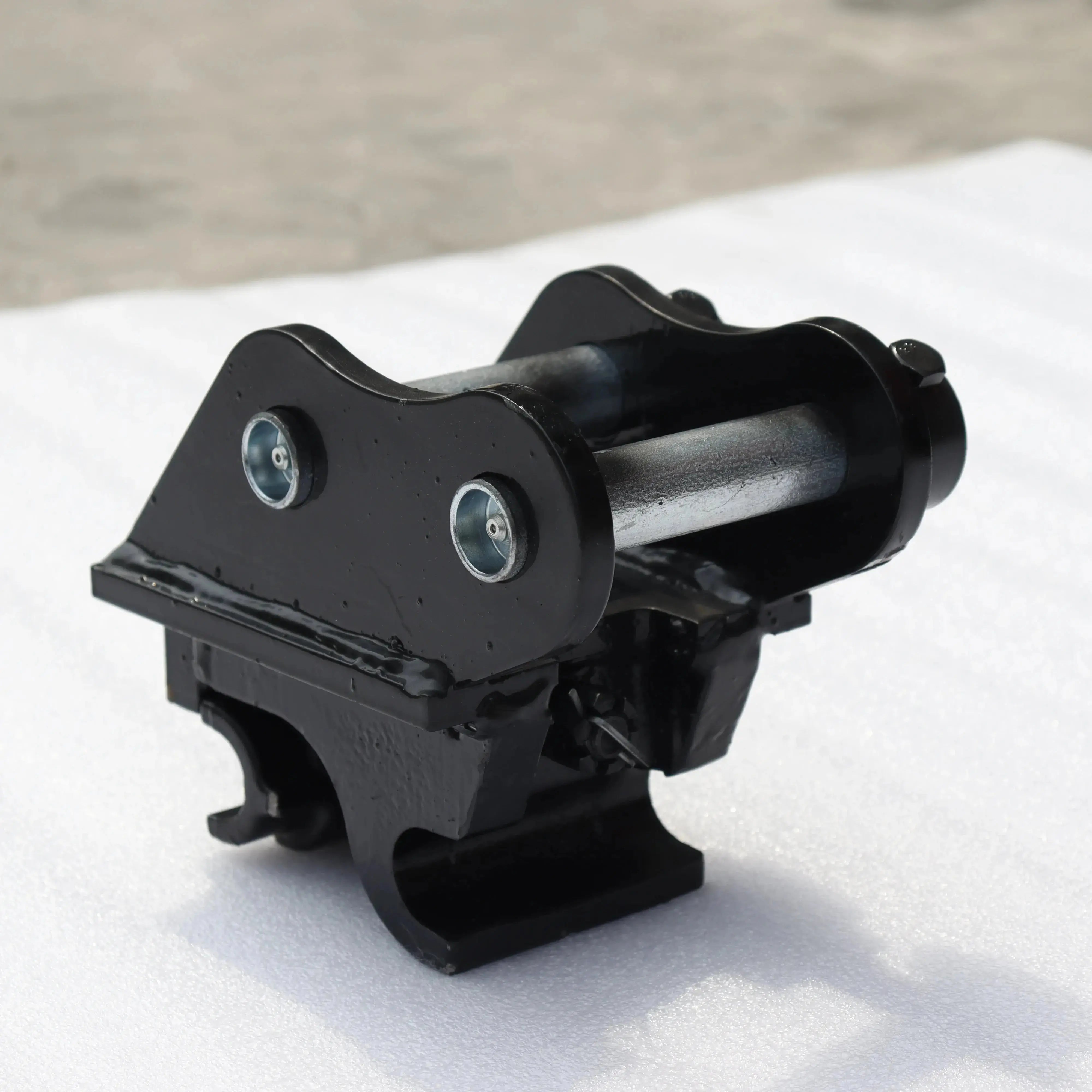 Small-Duty Quick Coupler: Reinforced Steel for  Excavator Attachments GreatEagleInc