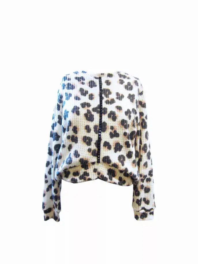Snow Leopard 2022 Pullover Tru Luv