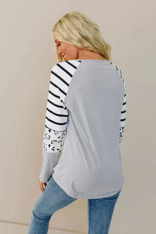 Southern Love Long Sleeve Tee Stay Warm in Style