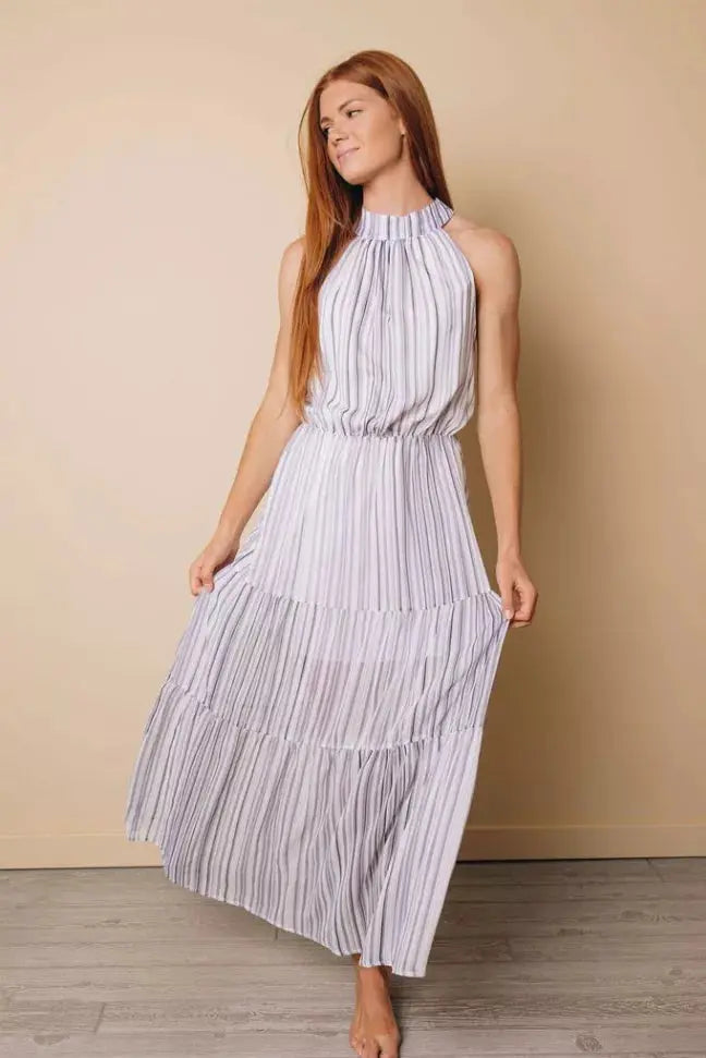 Swift Halter Striped Maxi Dress Stay Warm in Style