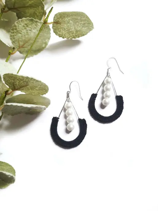 Teardrop Pearl Lined Earrings Sysaic Knotz