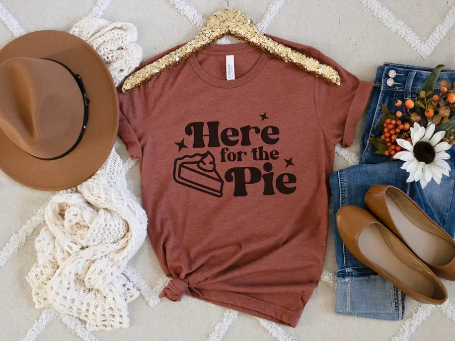 Thanksgiving shirt | Fall shirt | I'm Here for the Pie Stiles Tee