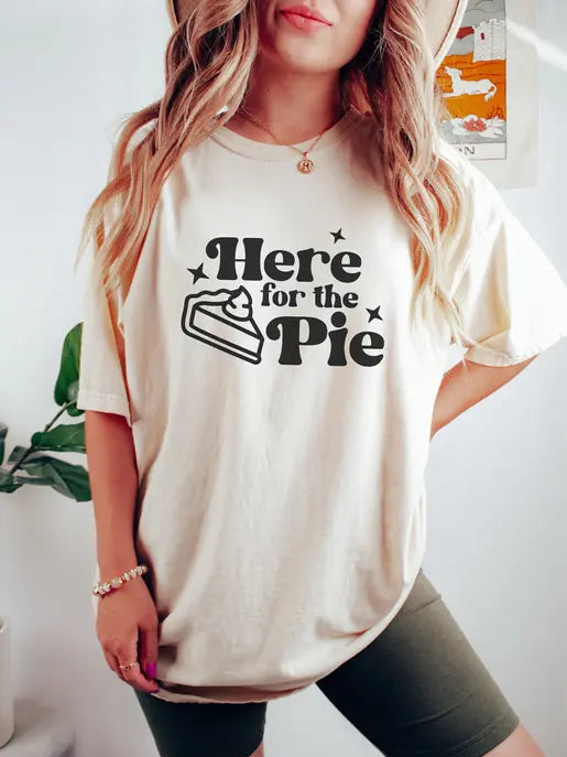 Thanksgiving shirt | Fall shirt | I'm Here for the Pie Stiles Tee