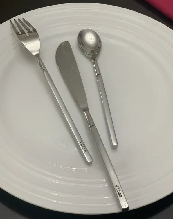 Vibhsa 18-PC Flatware Set (Dinner Knife, Dinner Fork, Dessert Spoon) Classy R Us LLC