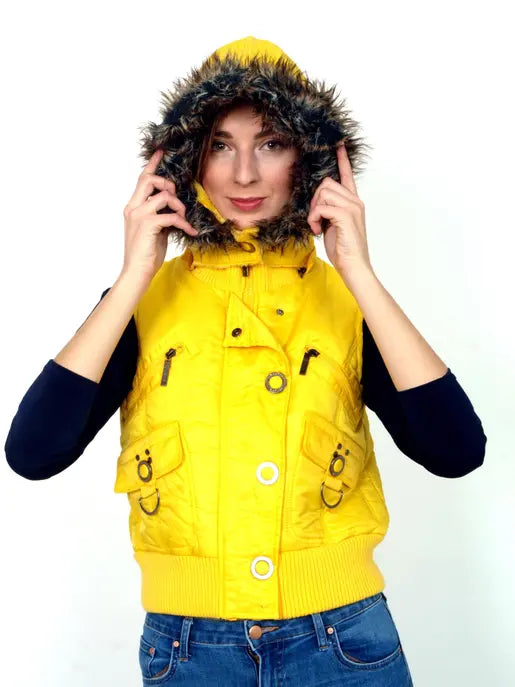 Warm yellow vest with faux fur Raul E New York