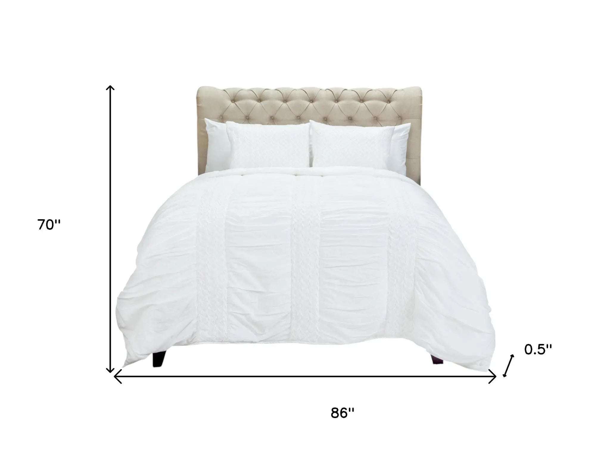 White Geometric Twin Quilt Homeroots Bed & Bath