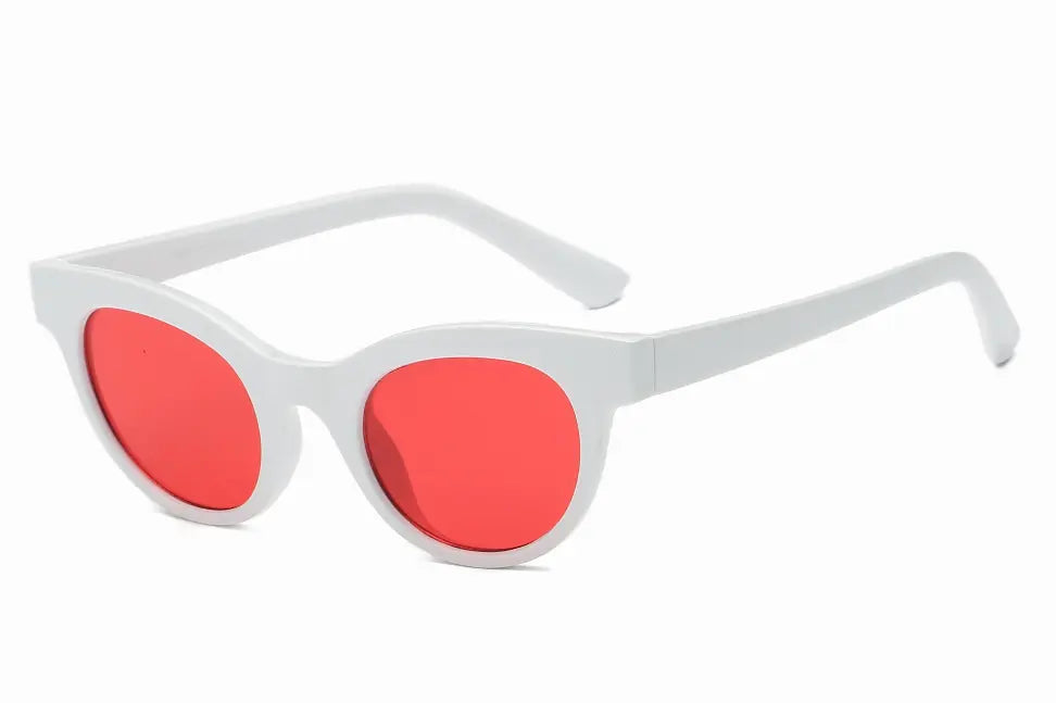 Women's Round Cat Eye Sunglasses IRIS FASHION INC