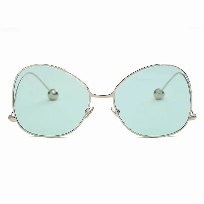 Women's Trendy Sunglasses IRIS FASHION INC