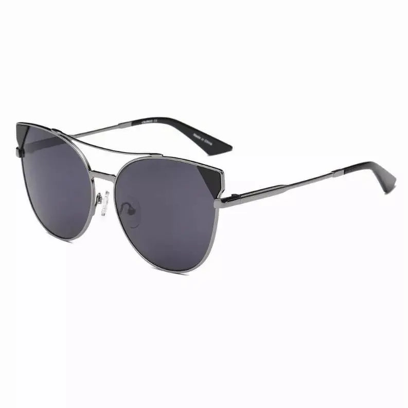Women's Trendy Sunglasses IRIS FASHION INC