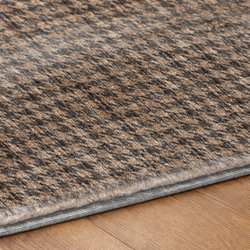 8' Chocolate And Black Houndstooth Shag Washable Round Rug With UV Protection - Home & Garden