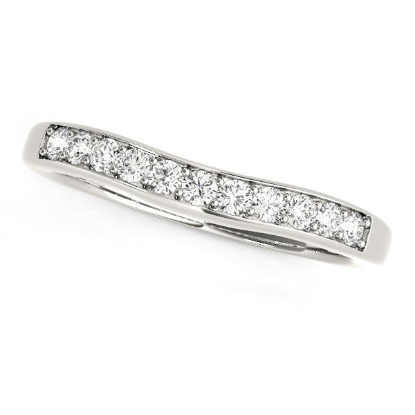 14k White Gold Curved Diamond Wedding Band (1/4 cttw) 9